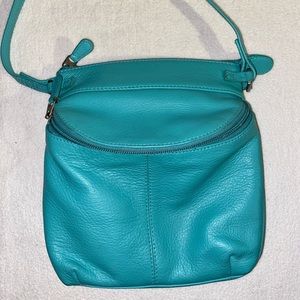 ILI New York Turquoise Crossbody Organizer Purse